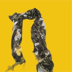 Sunflower green white and yellow Scarf NWOT Beautiful very soft Host Pick